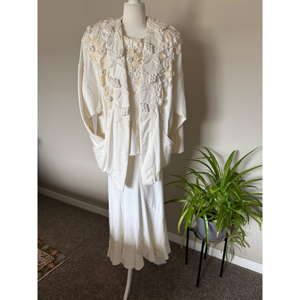 VTG 80's Cache 3 Piece Set M Cream GUC Crochet Sequin Pearl Skirt Suit Dynasty